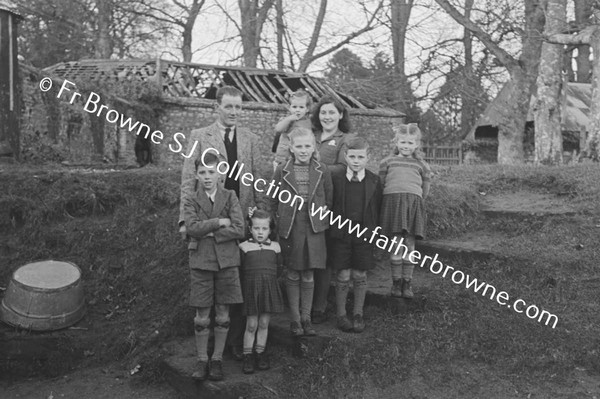 MR.DOWDS(FORESTRY) & FAMILY BEFORE LEAVING